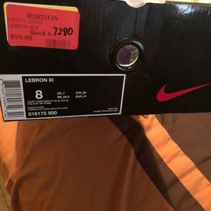 Nike lebron xi men size 8
